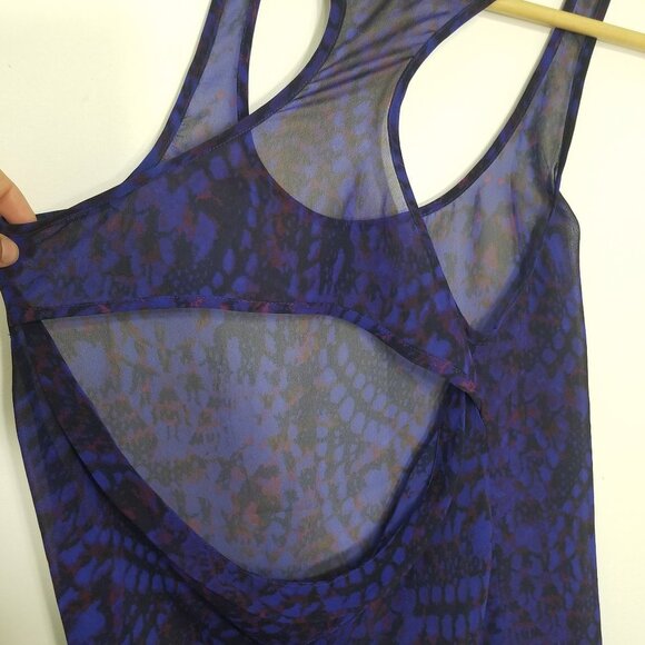 Silence + Noise Blue Red Snake Skin Pattern Scoop Neck Sheer Tank Top Size XS - Picture 8 of 8